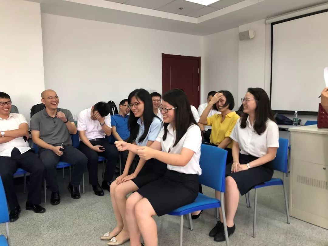 探班上海海事大学《商务礼仪》课：有“礼”走遍天下