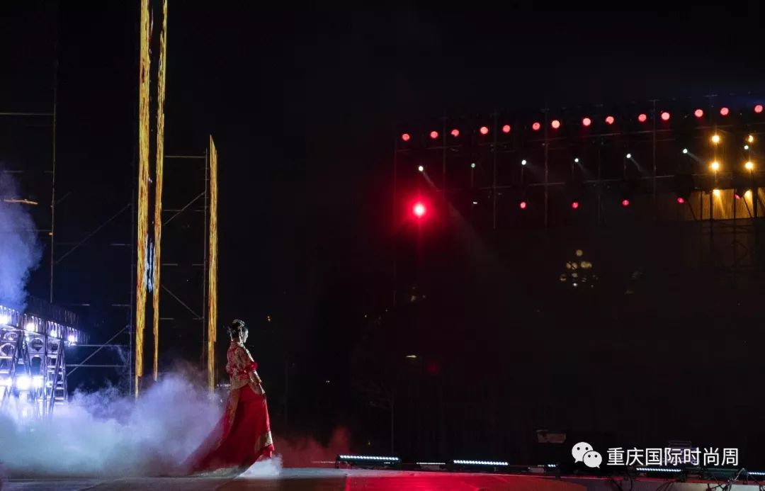 蔡美月2018纽约时装周,蔡美月时装秀