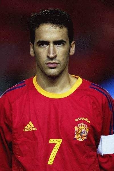 世界冠军劳尔,劳尔为什么进不了西班牙国家队