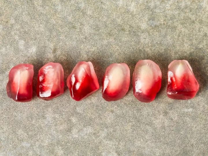 正宗品种嫁接突尼斯软籽石榴,精品高杆突尼斯软籽石榴