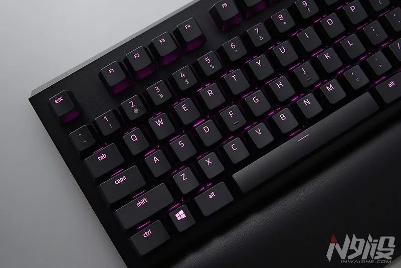 雷蛇黑寡妇蜘蛛v3键盘有红灯,razer雷蛇黑寡妇蜘蛛标准版键盘