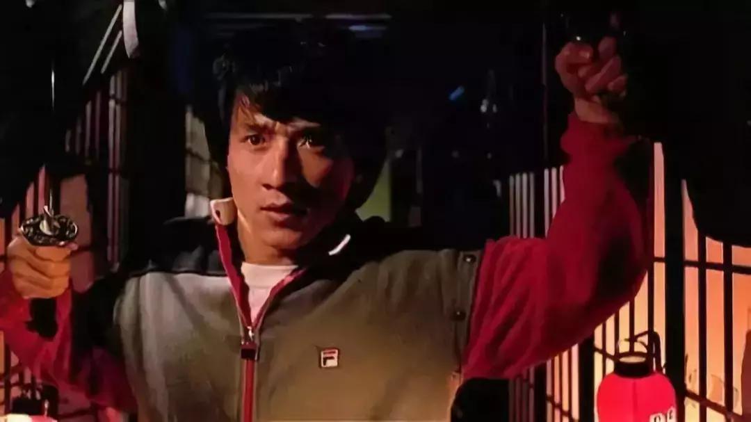 fila官网流行款,人手一件的衣服有哪些