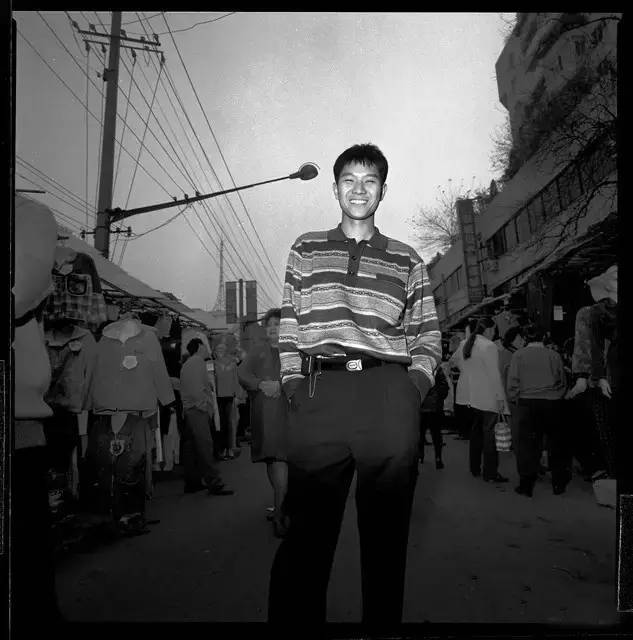 「追忆」九十年代最潮的是蝙蝠衫？喇叭裤？不！你听过“娇衫”吗