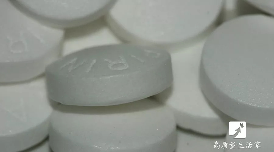 阿司匹林捣碎怎样擦皮肤,阿司匹林磨碎敷脸有什么功效