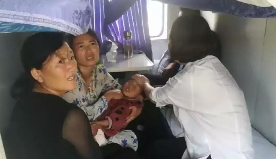 女童发高烧推拿部位,女童高烧抽搐