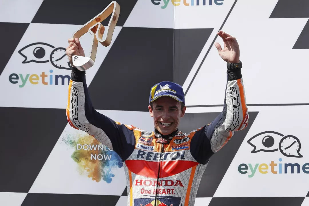 解析摩托冠军腕表——马奎兹限量联名版