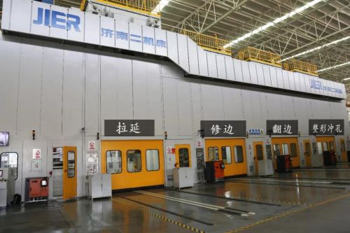 探秘中国汽车制造高质量发展：国金GM3生产线之冲压车间