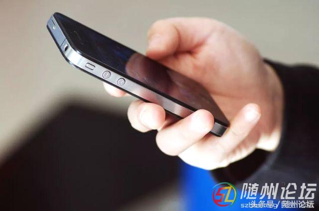 百万豪车被扔掉,百万豪车被扔在高速里