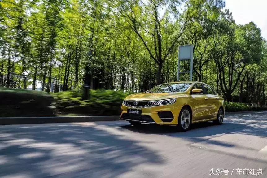 缤瑞2019款200tdct缤驰版,吉利缤瑞2020款1.4t豪华版灯光