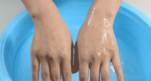 脸上污垢,脸上的脏东西真能清理出来吗