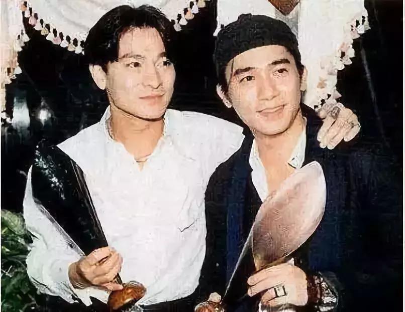 今天我不关心离婚，只想祝你生日快乐