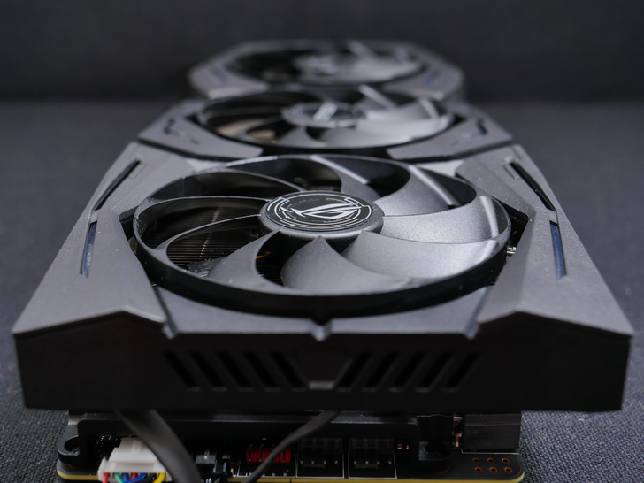 鍗庣rogstrixrtx3070,鍗庣rogstrixrtx4090