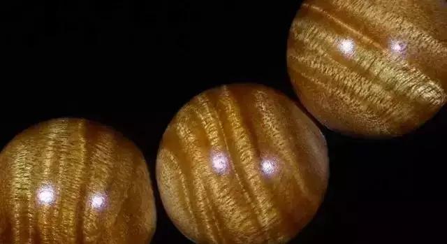 男人戴手串三圈好看还是2圈好看,1977属蛇的男人戴什么手串好