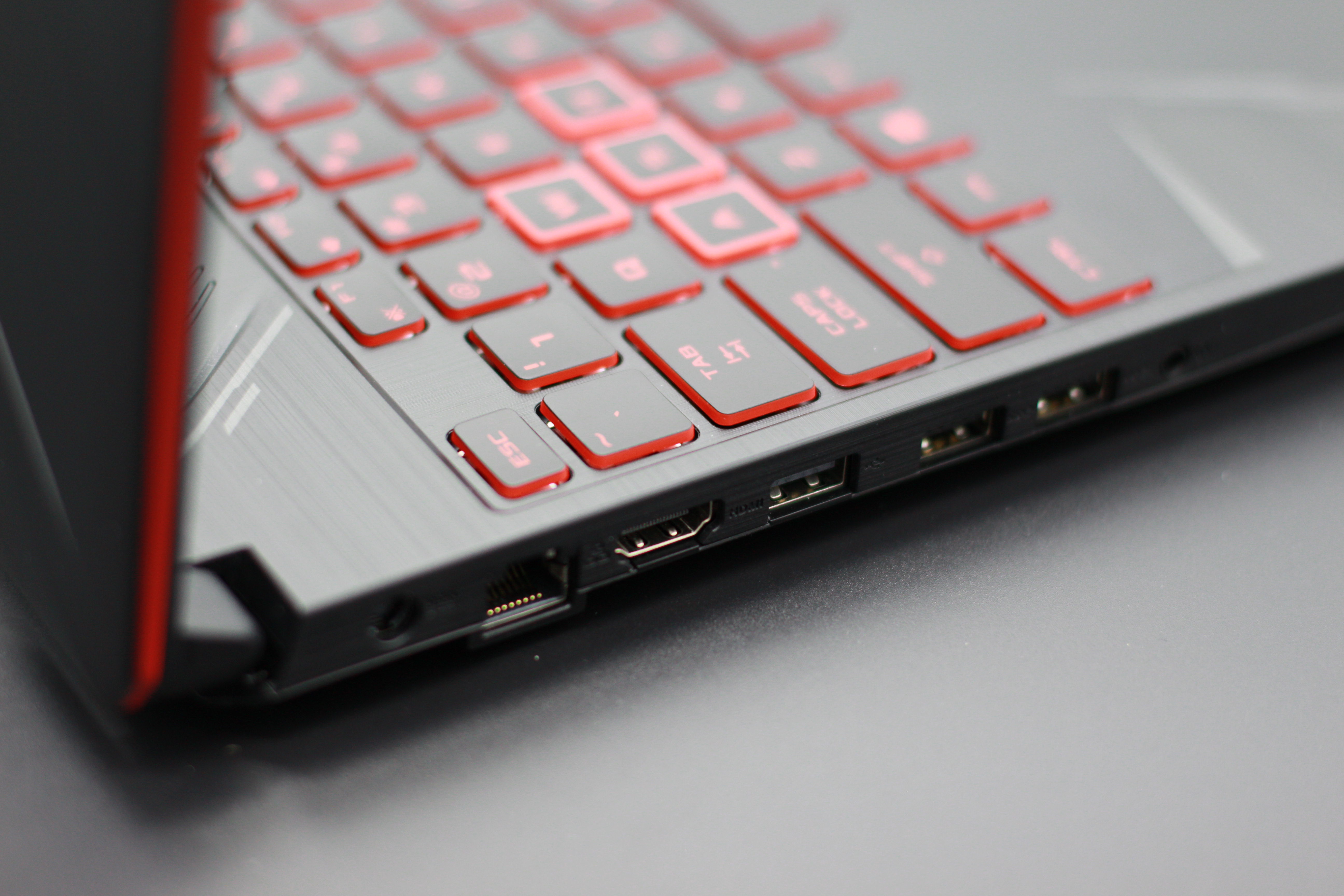 华硕飞行堡垒6评测gtx1060,华硕飞行堡垒6火陨版i51050ti