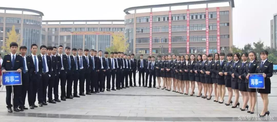 如何在国际邮轮工作,年薪百万可以去游轮旅游