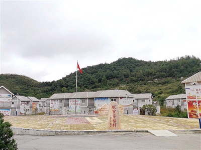 搬得出住得稳,搬迁群众搬得出稳得住能致富