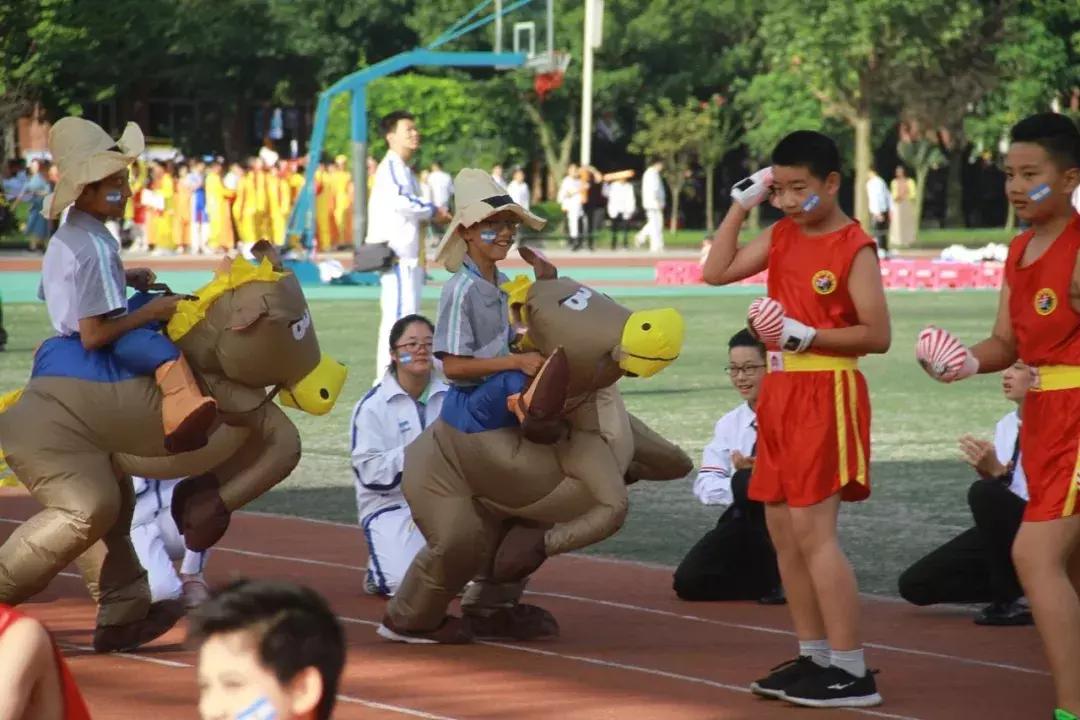 巧绘世界缩影，畅舞运动激情，科中第十届体育文化节盛大开幕