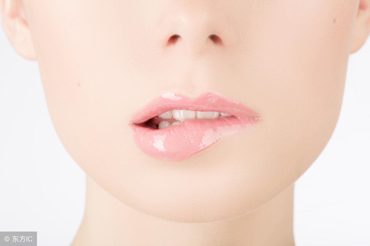 怎么才能拥有水润嘟嘟唇,学会这八个优点让你越活越富