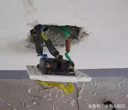 老电工教你布线,老电工演示正确接线方法