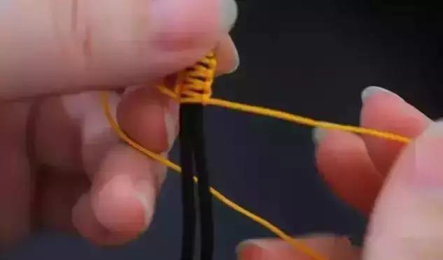文玩手串绳子打结方法,文玩手串金刚结打结的方法