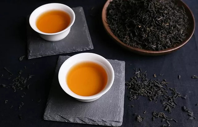 长期喝黑茶的10大好处和坏处,喝黑茶都有哪些好处