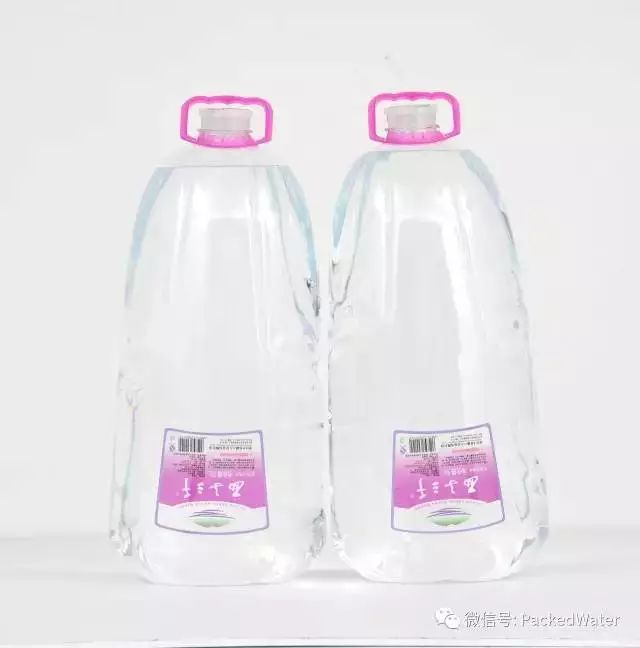 农夫山泉怡宝矿泉水卖得最多,怡宝和依云哪个矿泉水好