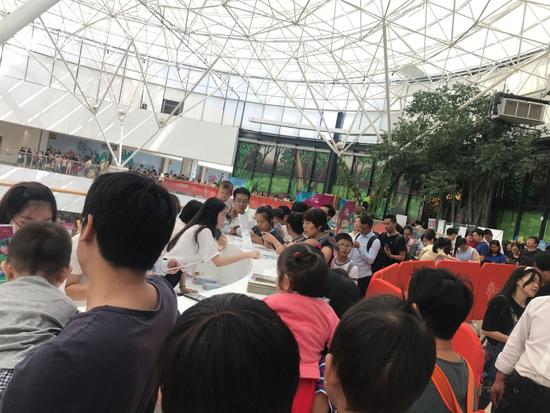 蝶舞生活倾城绽放杭州首个蝴蝶公园在西溪欢乐城盛大开园