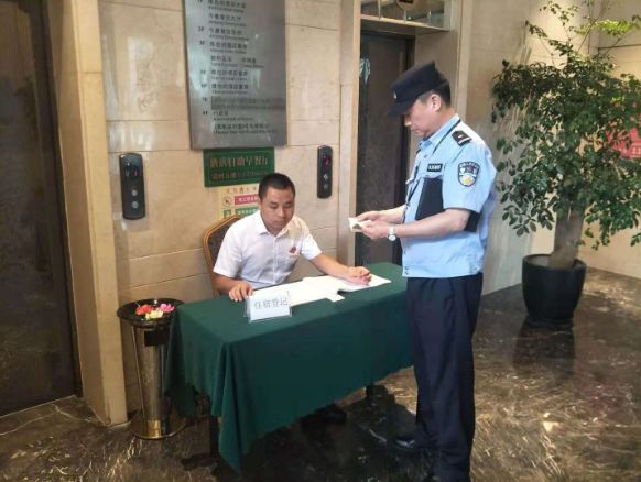 迎国庆为祖国母亲庆生,国庆我在岗用坚守致敬祖国