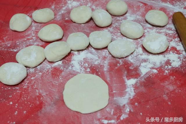 一流的生煎包原来只需这样做,生煎包自己做还是买半成品