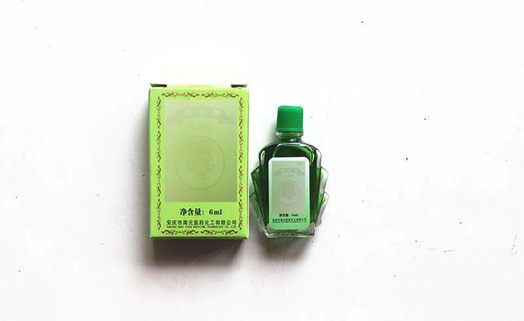 车上贴纸去掉小妙招风油精,汽车玻璃贴纸风油精怎么去除