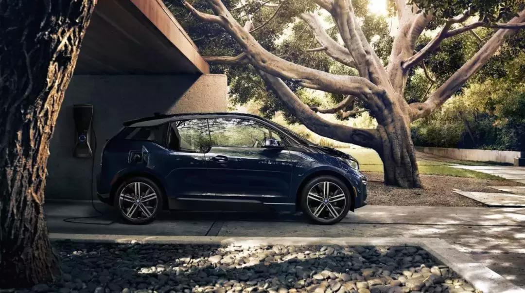 小牛电动车干货,宝马纯电动车有几款颜色