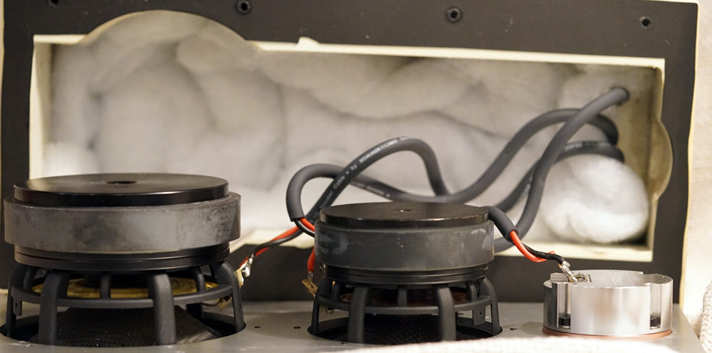 这箱子玩影院的话，建议可以直接买7支！钢铁侠H2音箱试用报告