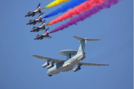 谁持彩练当空舞杀青特辑,谁持彩练当空舞电影预告片