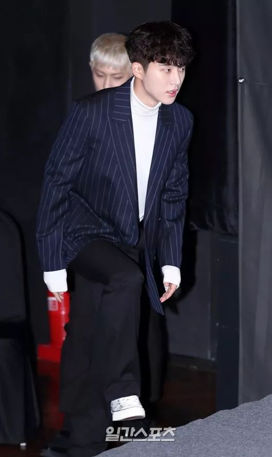 jennie绌挎惌鎺ㄨ崘,jennie闊╁浗绌挎惌