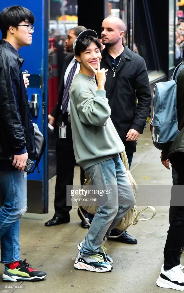 jennie闊╁浗绌挎惌,jennie绌挎惌鎺ㄨ崘