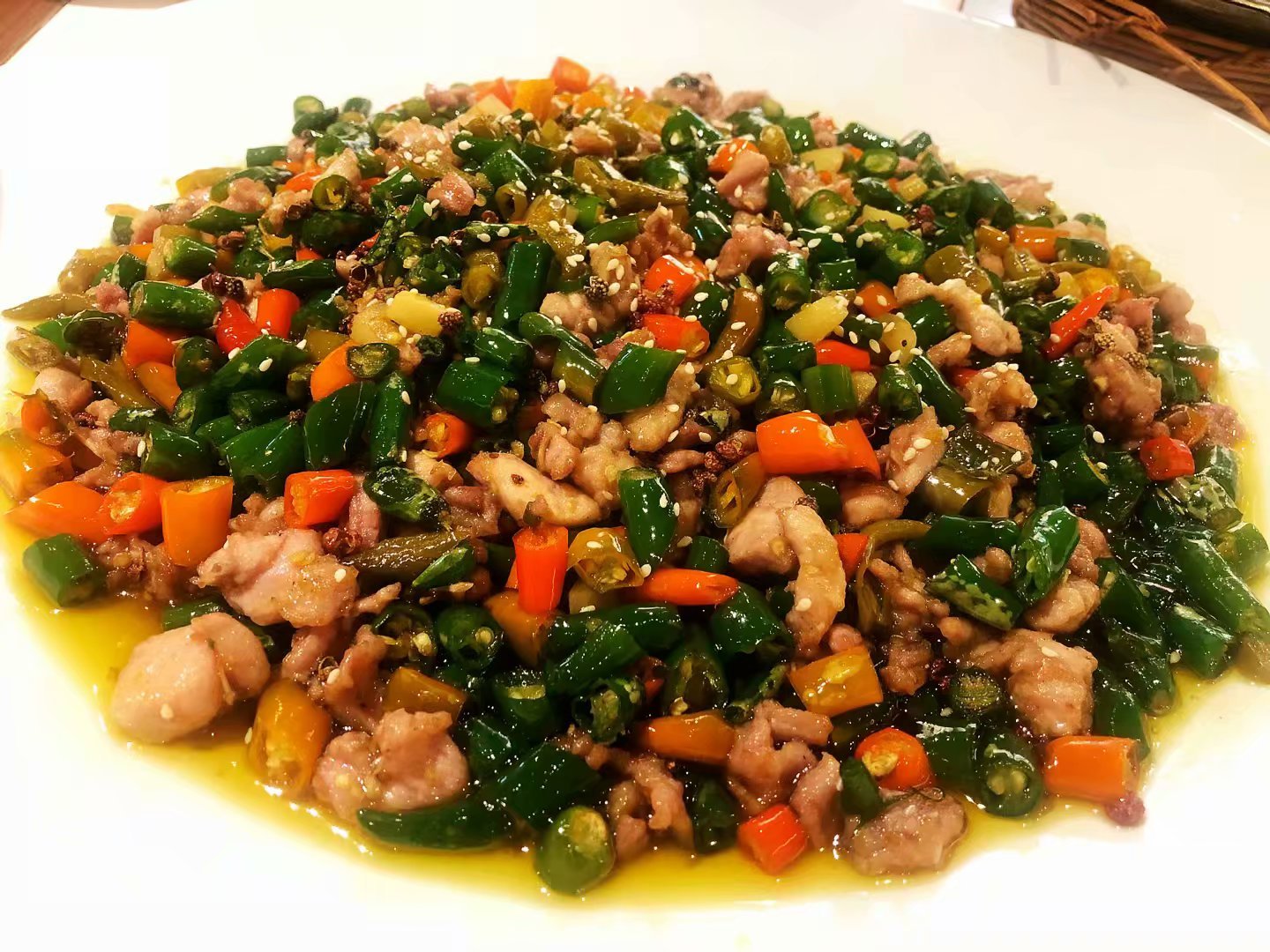 吃重庆特色菜，到20年老店观音居