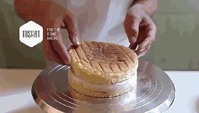 蛋糕抹面加色的技巧和手法,蛋糕抹面新手教程抹刀尺寸