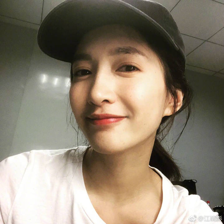 女星自拍晒合照,女星自拍晒照