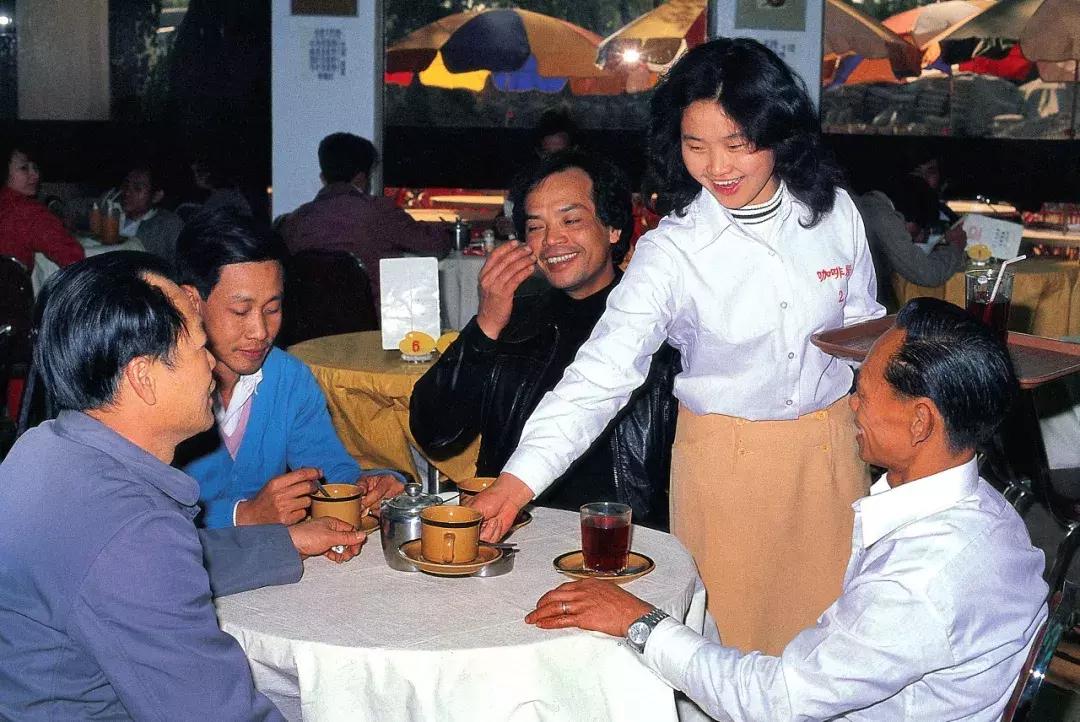 深圳40周年最震撼的视频,改革开放前的深圳老照片