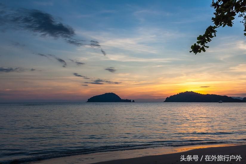 不去普罗旺斯和柬埔寨,千元飞到泰国看最美向日葵田和高棉遗址