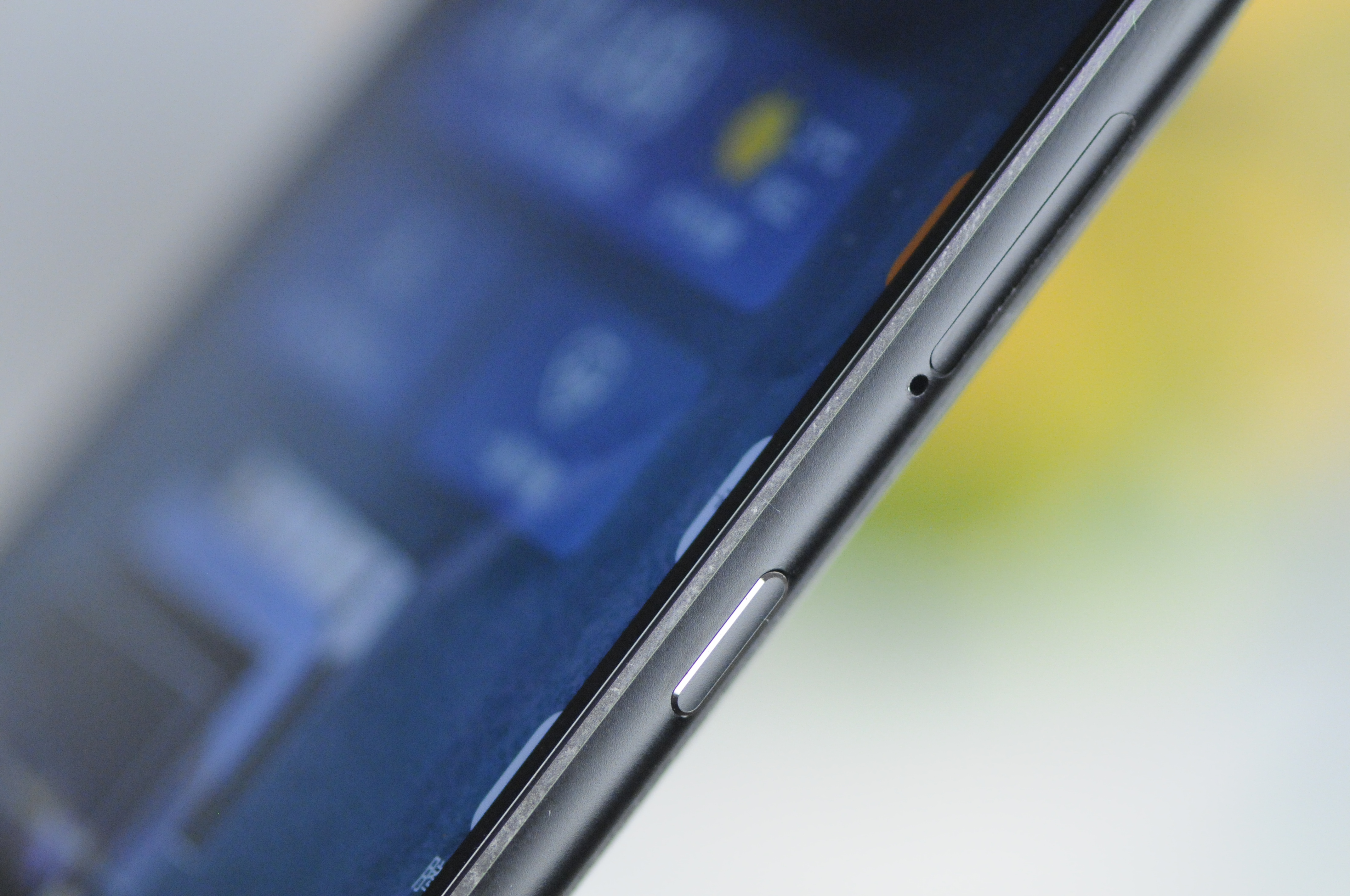 口袋里的关爱：私人医生H1智能手机