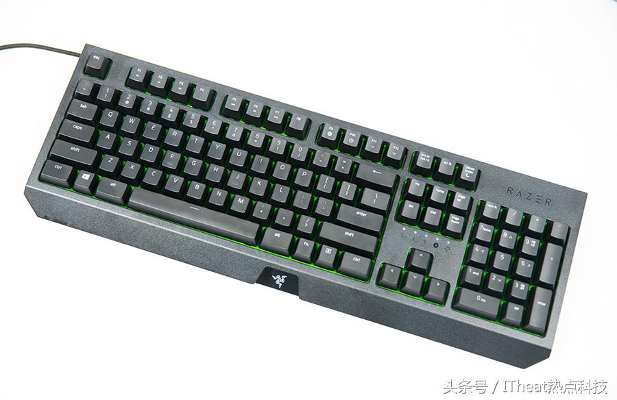 雷蛇入门机械键盘,雷蛇黑寡妇蜘蛛v3绿轴键盘测评