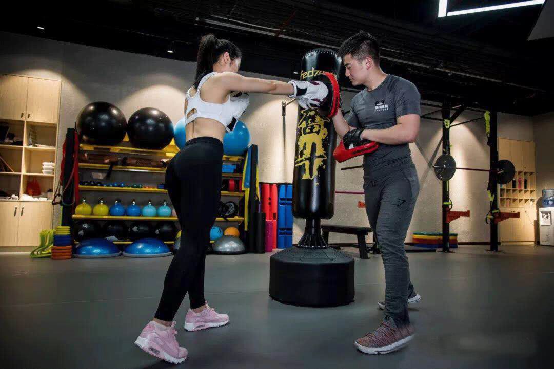 高端私教健身工作室,超级健身私教俱乐部