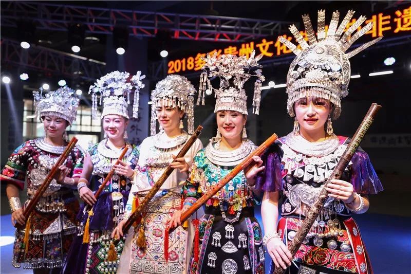 我看了很多场，玉屏的最特别……