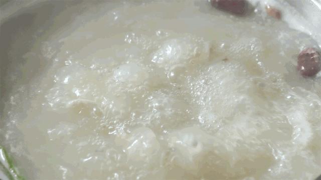 回头客最爱给“差评”的金牌老店，专卖薄过“冈本001”的……