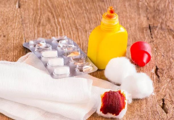 你用它消毒，它却让你“中毒”！这些消毒药水别再用了