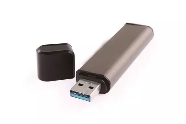 「有益思」移动闪存盘摄像头当心日常设备被攻击