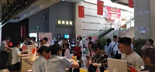 「简讯」醴陵200亩扶贫辣椒滞销,村民很“椒急”/第6届湖南艺术节相关剧目门票发放中