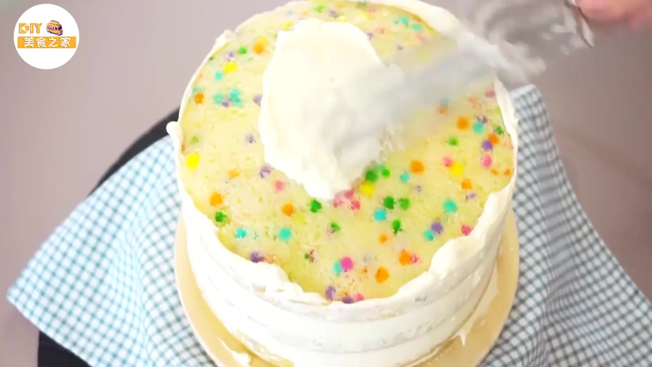 超治愈美食教程最新款蛋糕,超级美味的蛋糕教程