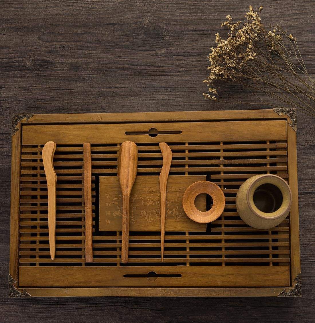 茶台上都摆些啥东西,茶桌上的基本物件